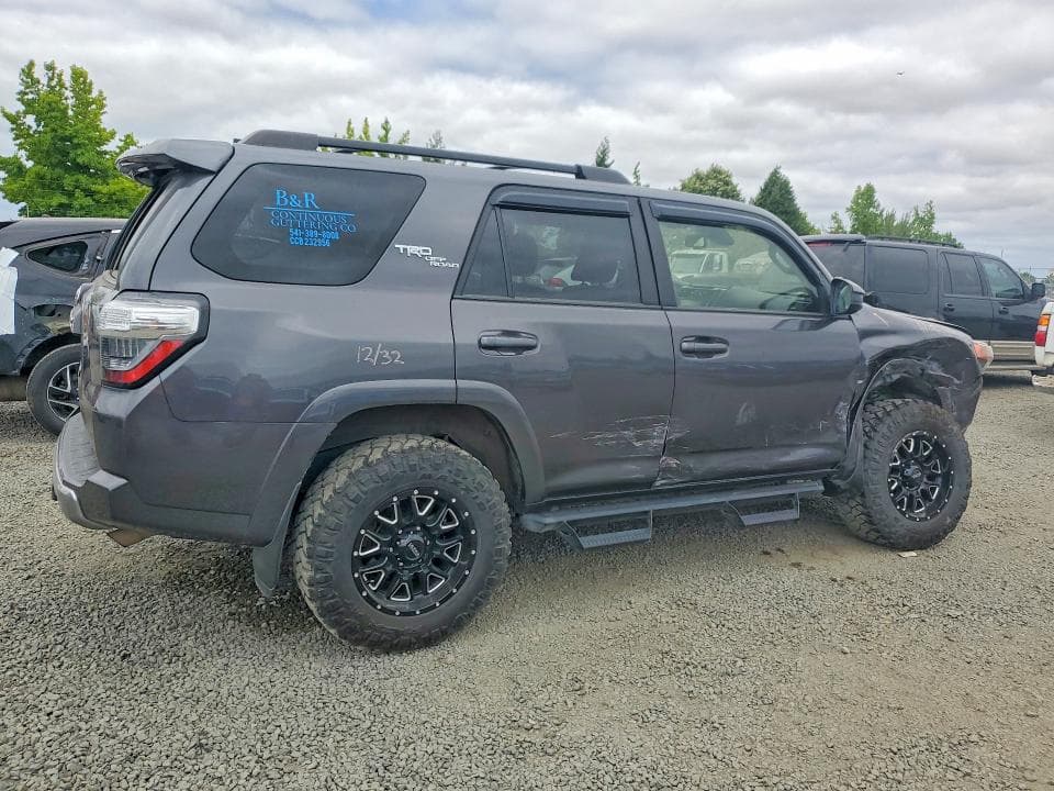 2023 TOYOTA 4RUNNER TRD OFF-ROAD 3