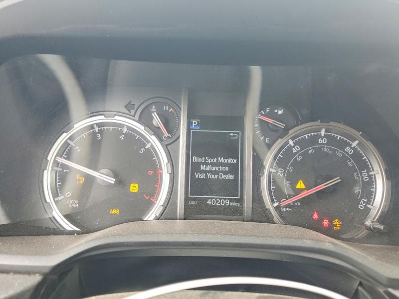 2023 TOYOTA 4RUNNER TRD OFF-ROAD 9