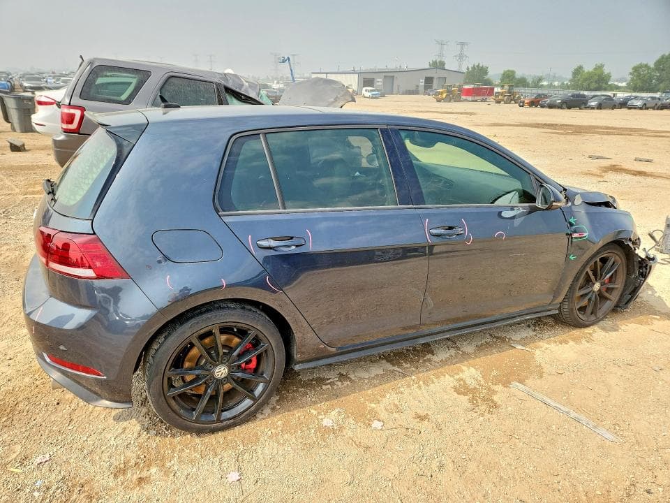 2021 VOLKSWAGEN GTI S 3