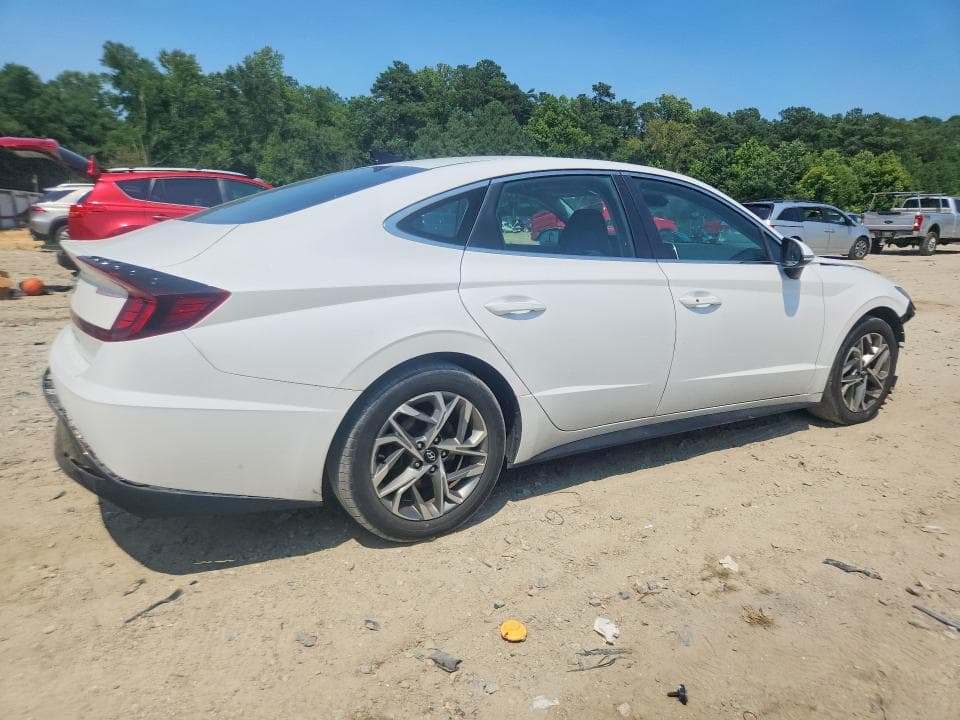 2023 HYUNDAI SONATA SEL 3