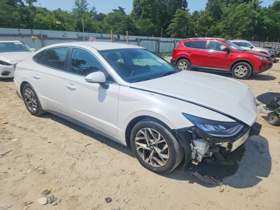 2023 HYUNDAI SONATA SEL 4