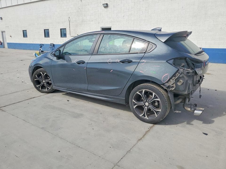 2019 CHEVROLET CRUZE LT LT 2