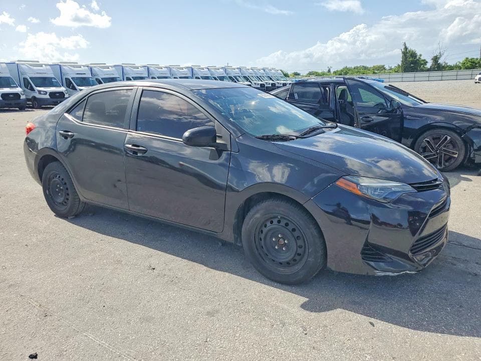 2017 TOYOTA COROLLA LE 4