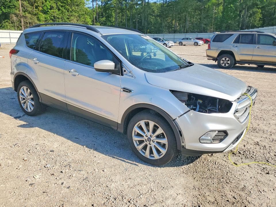 2019 FORD ESCAPE SEL 4