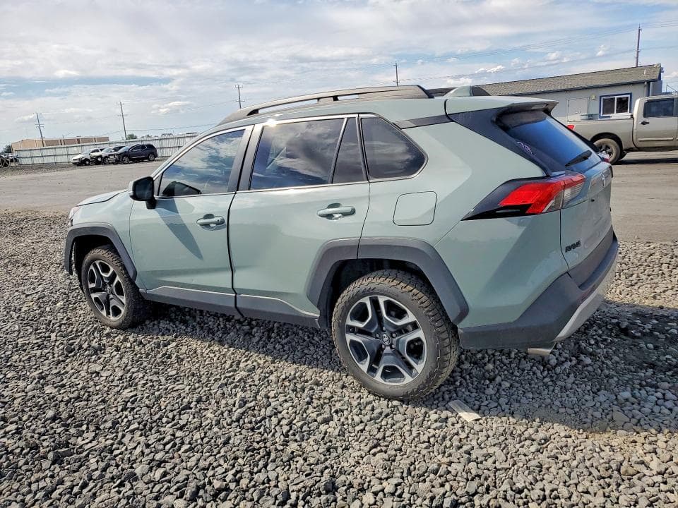 2021 TOYOTA RAV4 ADVENTURE 2