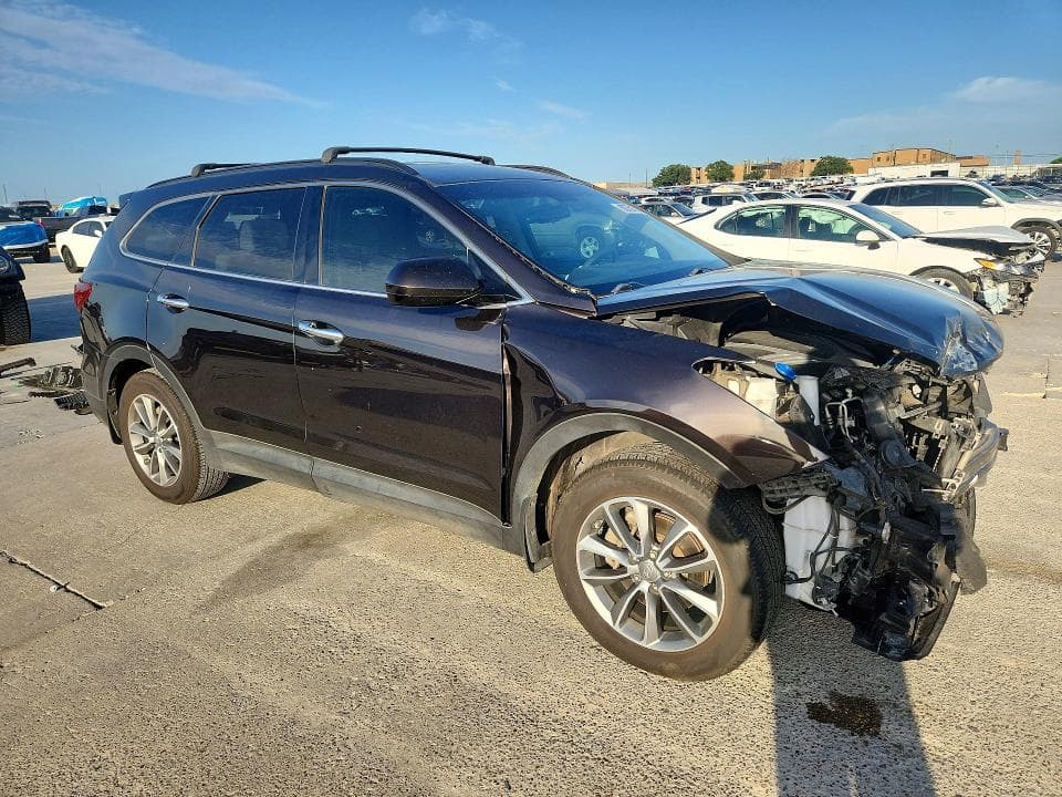 2018 HYUNDAI SANTA FE SE 4