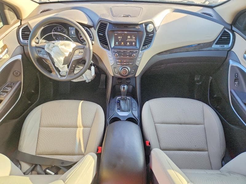 2018 HYUNDAI SANTA FE SE 8