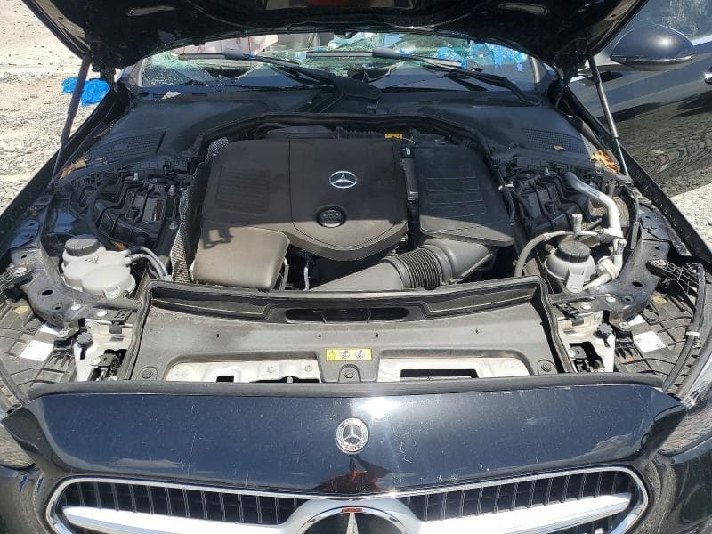 2025 MERCEDES-BENZ C 300 300 11
