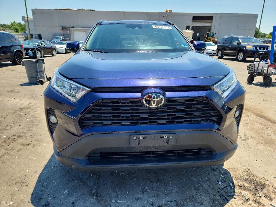 2021 TOYOTA RAV4 XLE 5