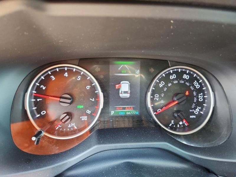 2021 TOYOTA RAV4 XLE 9