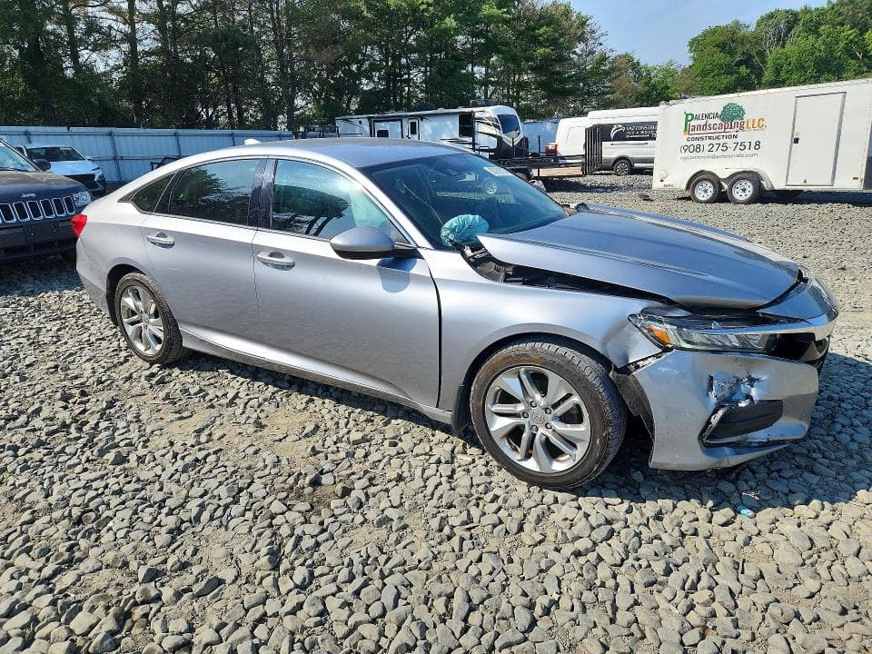 2018 HONDA ACCORD LX 4