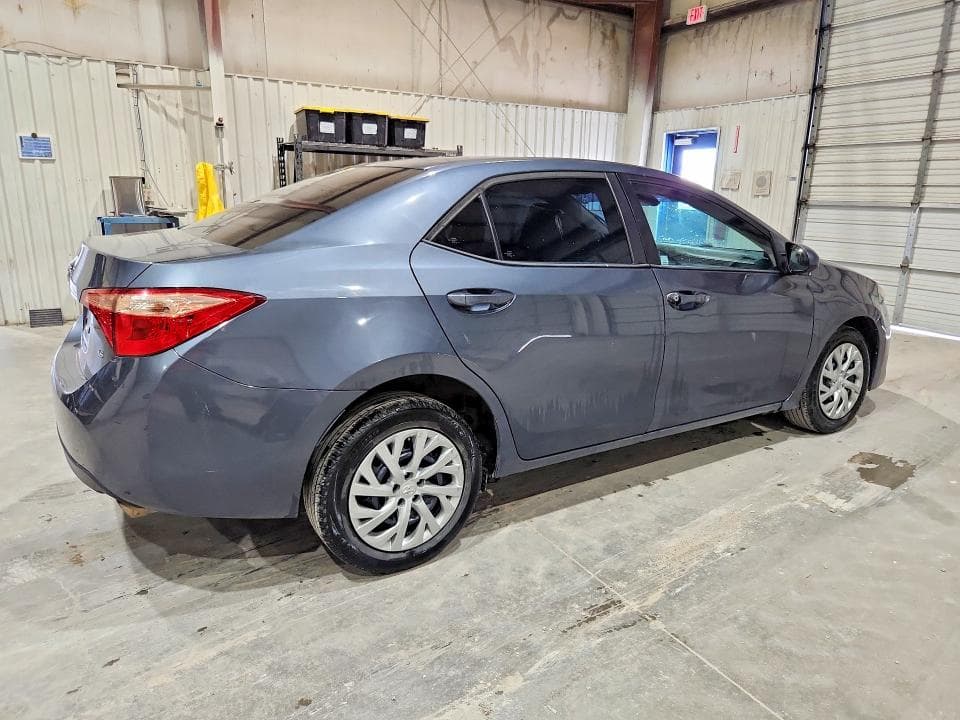 2019 TOYOTA COROLLA LE 3