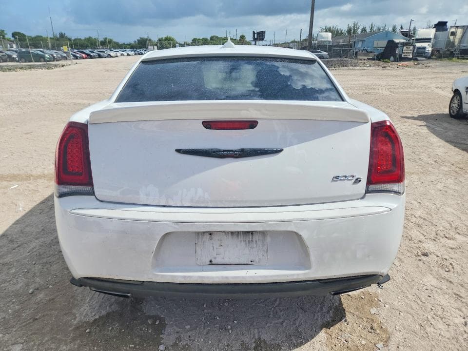 2018 CHRYSLER 300 S 6