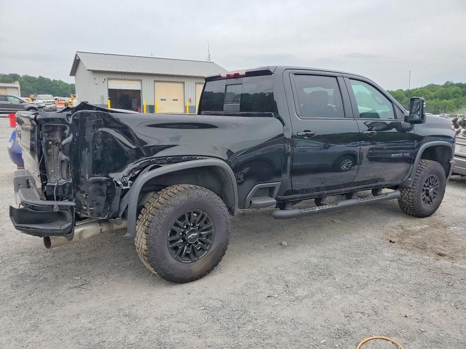 2026 CHEVROLET SILVERADO K2500 ZR2 3