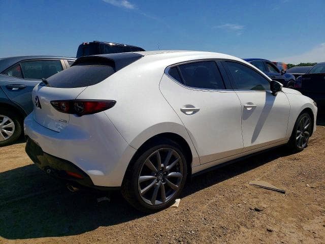 2021 MAZDA 3 SELECT 3