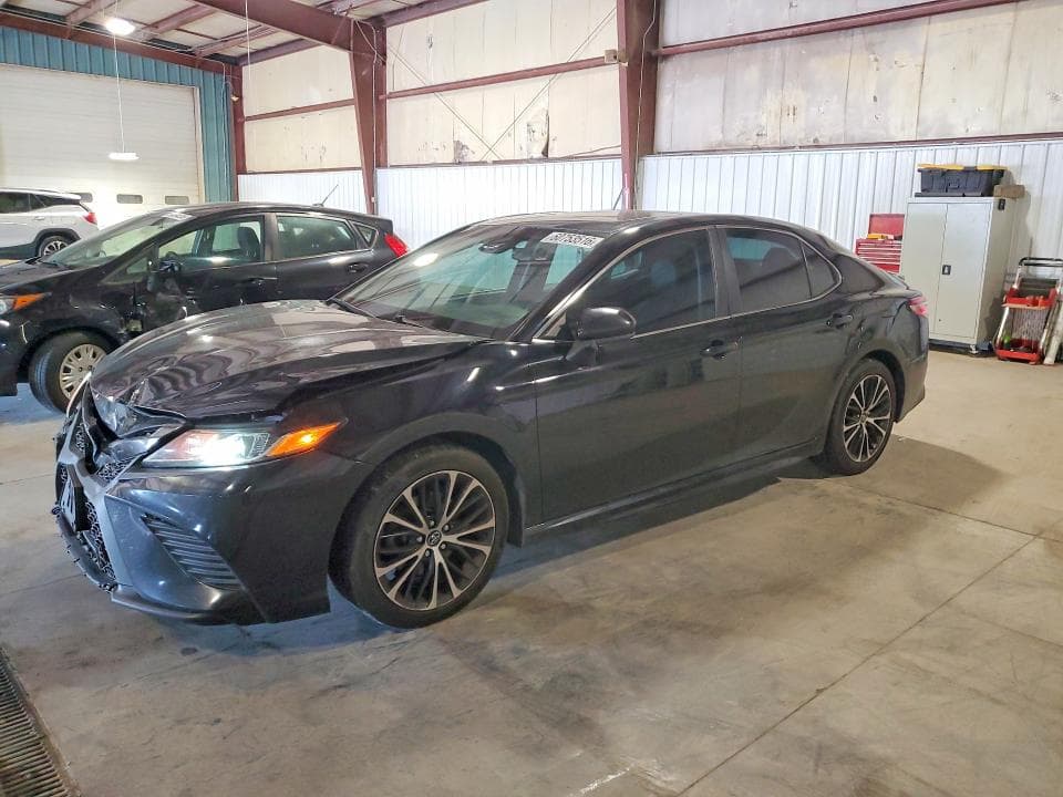 2018 TOYOTA CAMRY SE SE - 1