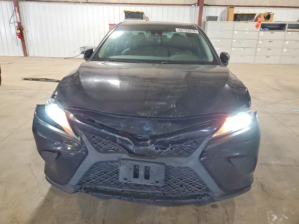 2018 TOYOTA CAMRY SE SE 5
