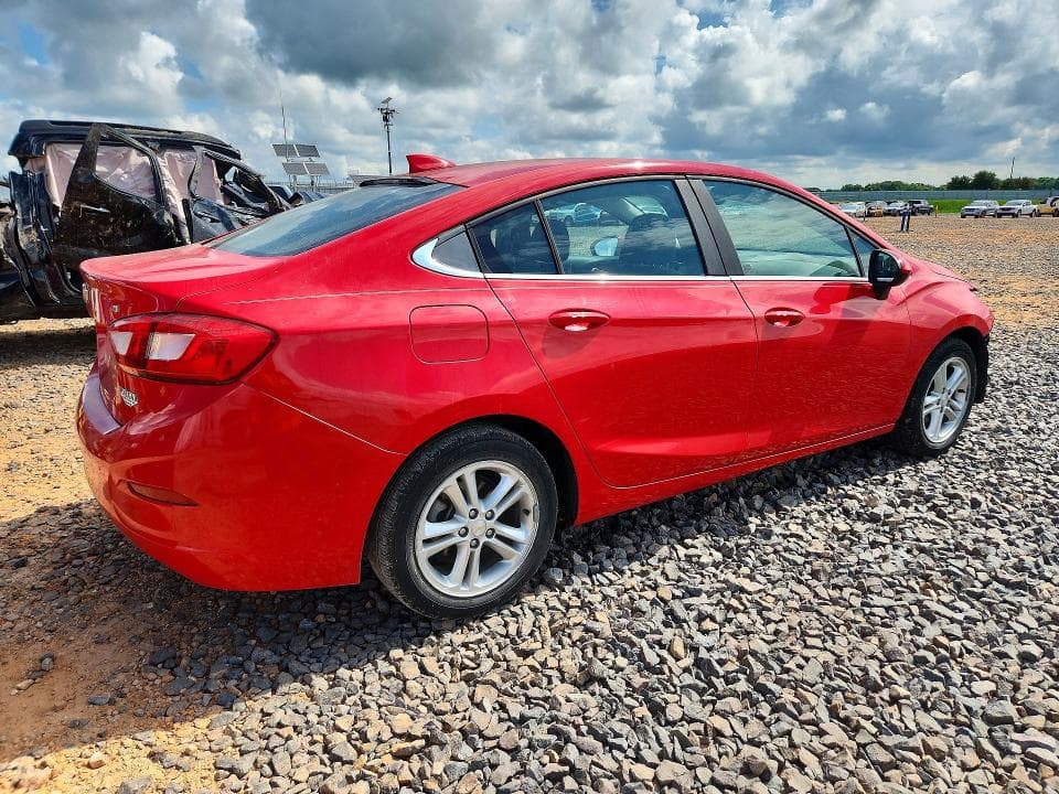 2018 CHEVROLET CRUZE LT 3