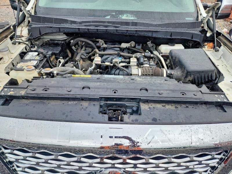 2017 NISSAN TITAN S 11