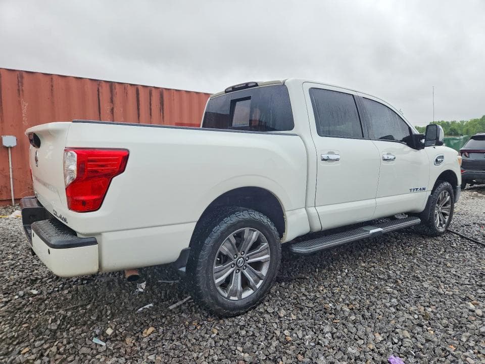 2017 NISSAN TITAN S 3