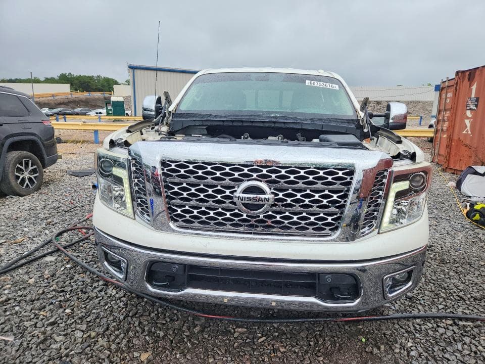2017 NISSAN TITAN S 5