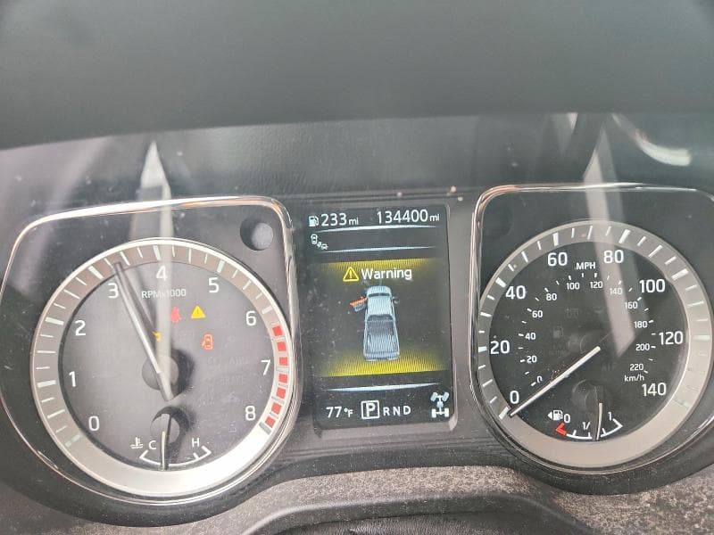 2017 NISSAN TITAN S 9