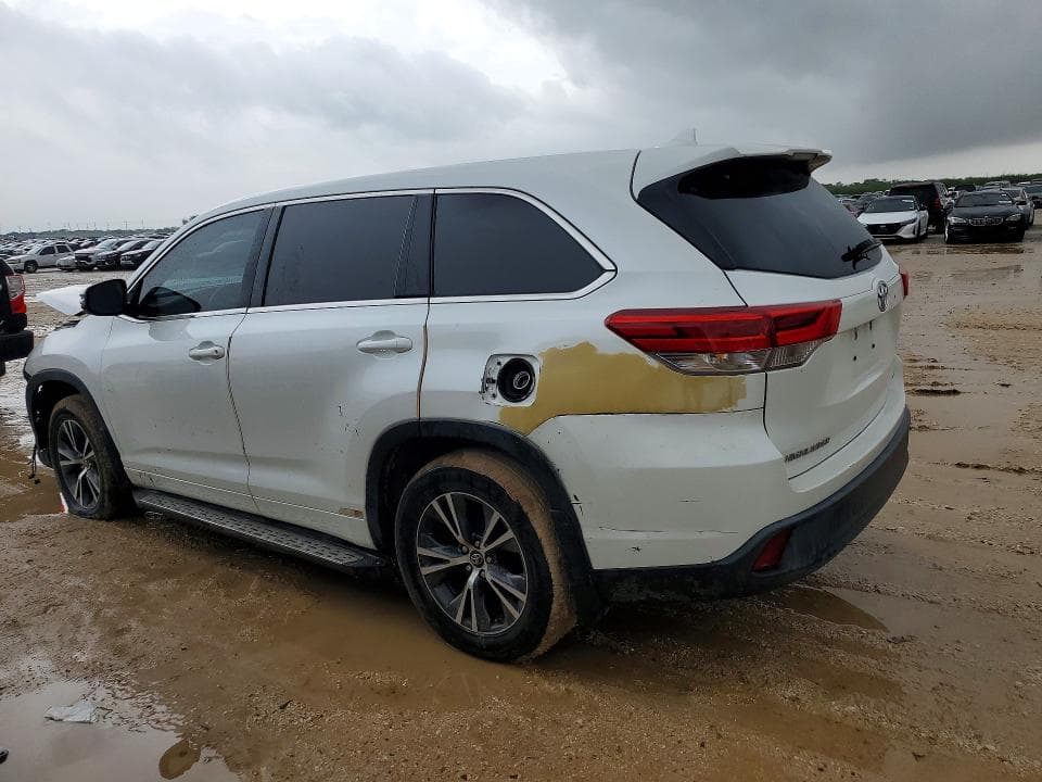 2017 TOYOTA HIGHLANDER LE PLUS LE PLUS 2