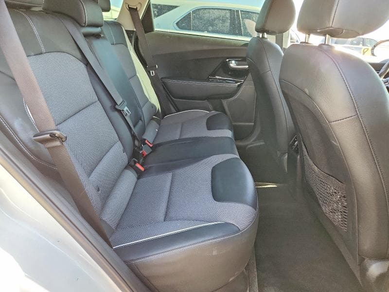 2020 KIA NIRO EX 11
