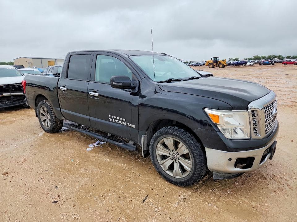 2018 NISSAN TITAN SV SV 4