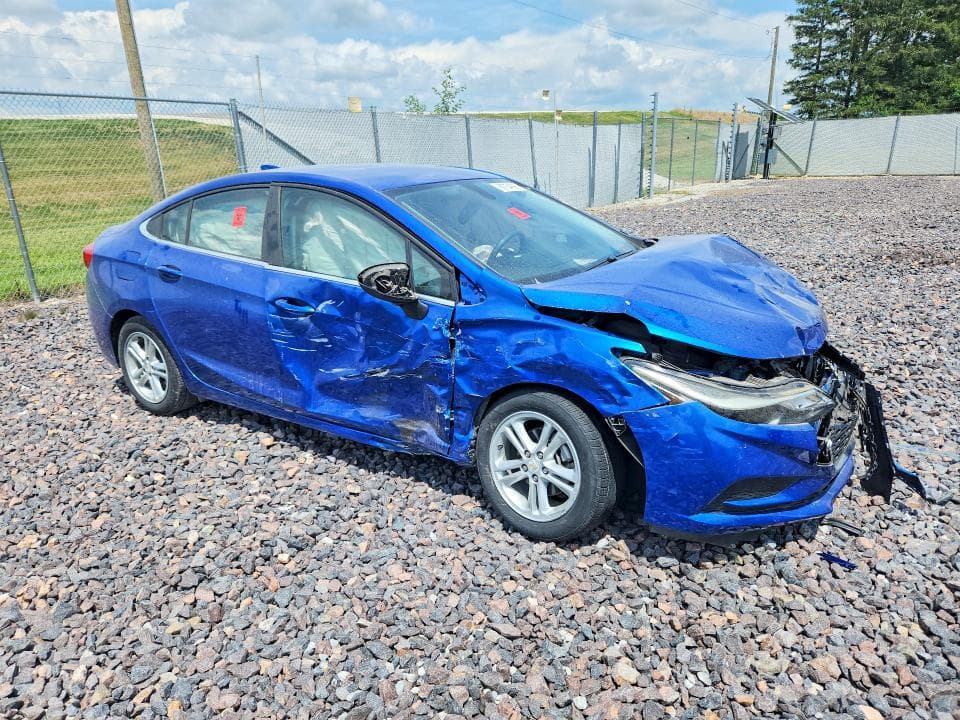 2017 CHEVROLET CRUZE LT 4