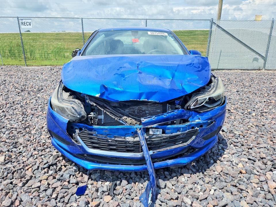 2017 CHEVROLET CRUZE LT 5