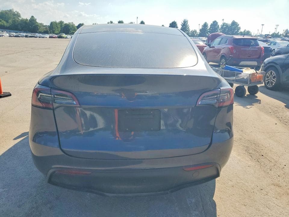 2023 TESLA MODEL Y 6