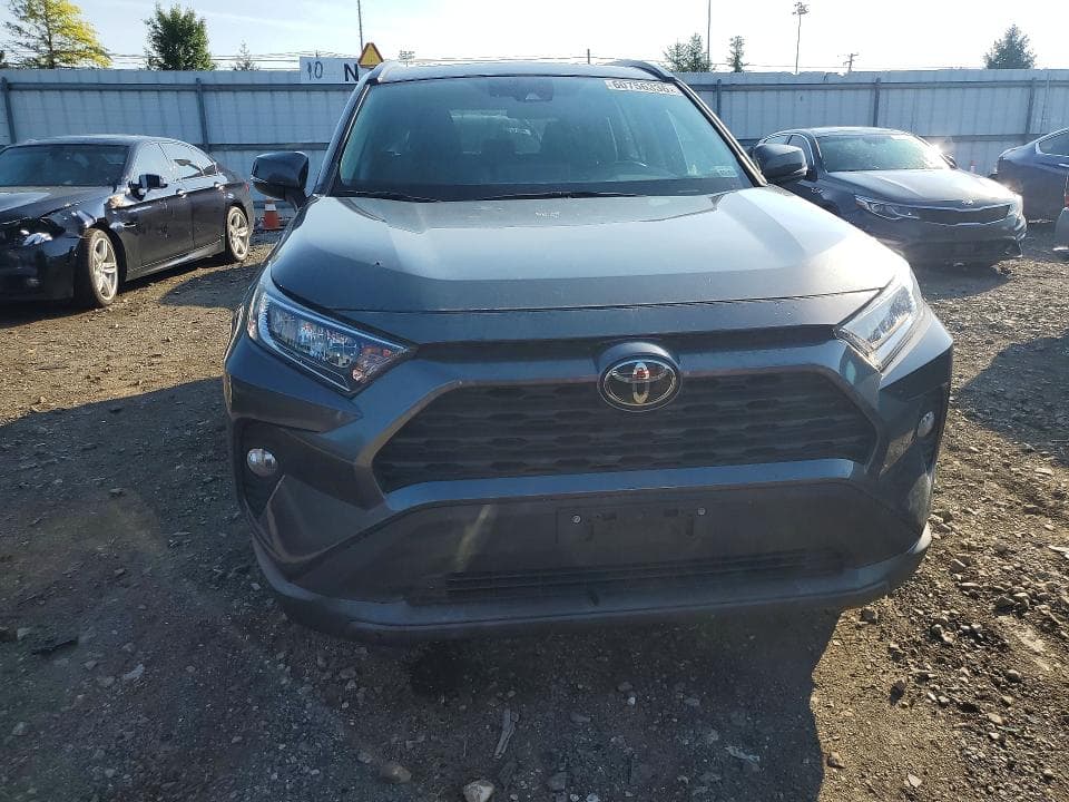 2019 TOYOTA RAV4 5