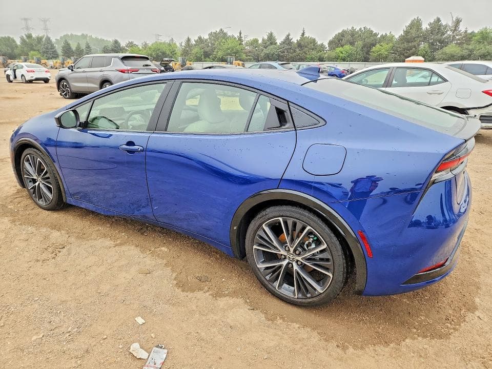 2024 TOYOTA PRIUS XLE 2