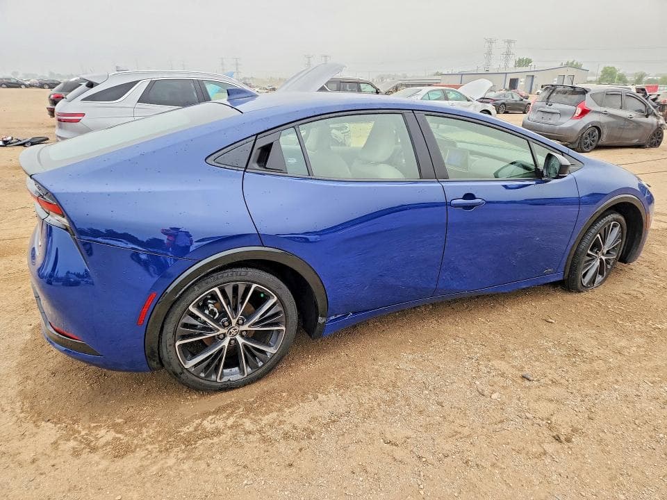 2024 TOYOTA PRIUS XLE 3