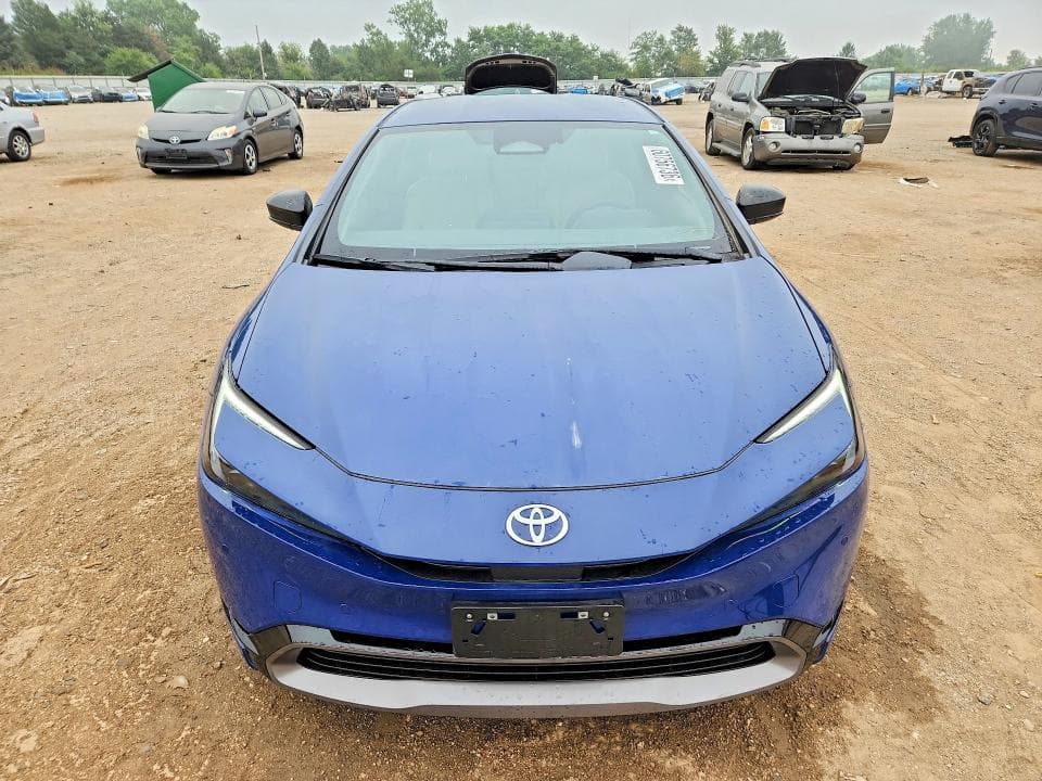 2024 TOYOTA PRIUS XLE 5