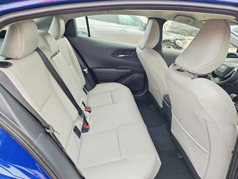 2024 TOYOTA PRIUS XLE 10