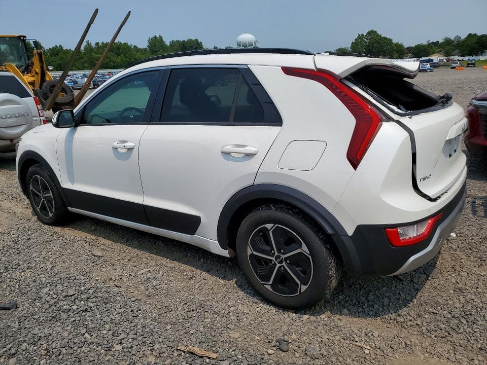 2023 KIA NIRO EX 2
