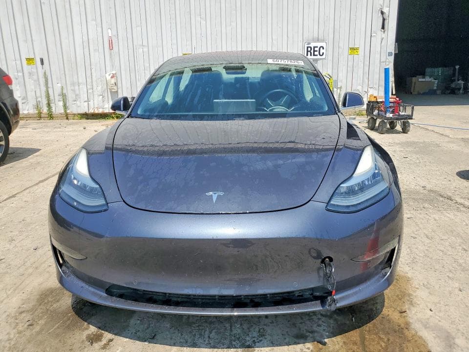 2018 TESLA MODEL 3 5