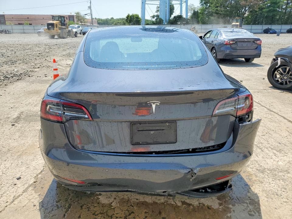 2018 TESLA MODEL 3 6