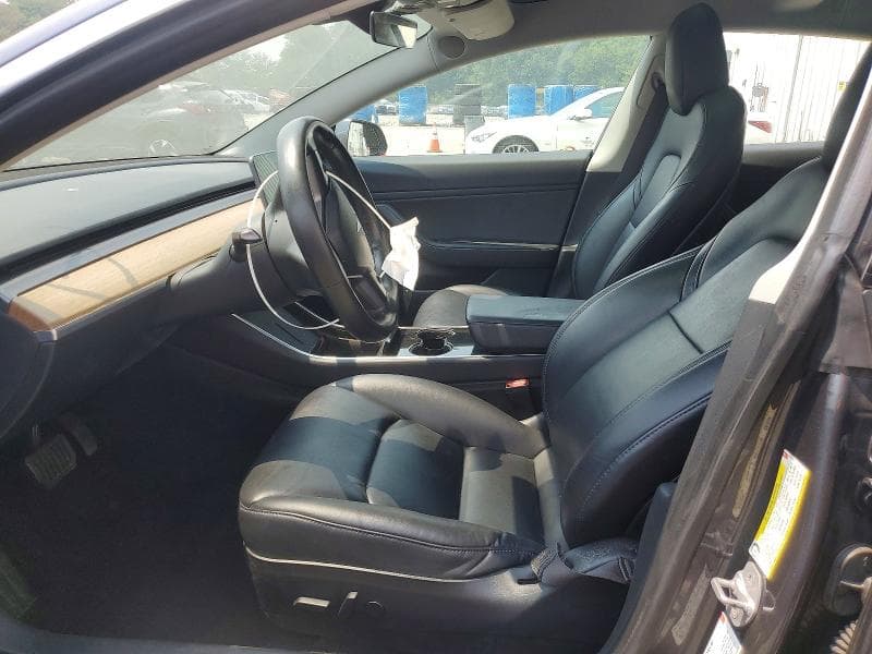 2018 TESLA MODEL 3 7