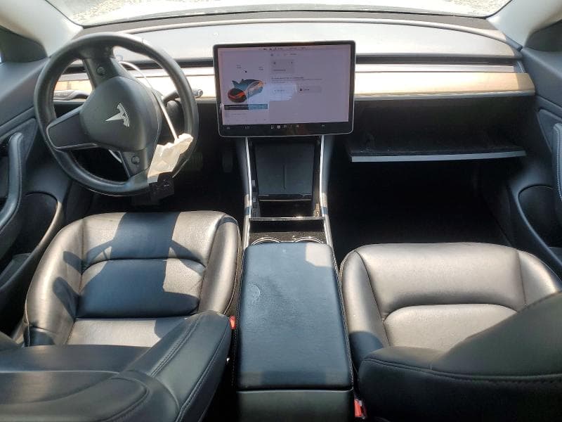 2018 TESLA MODEL 3 8