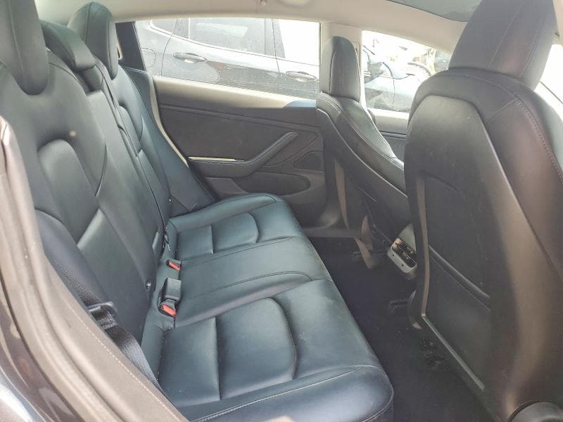 2018 TESLA MODEL 3 10
