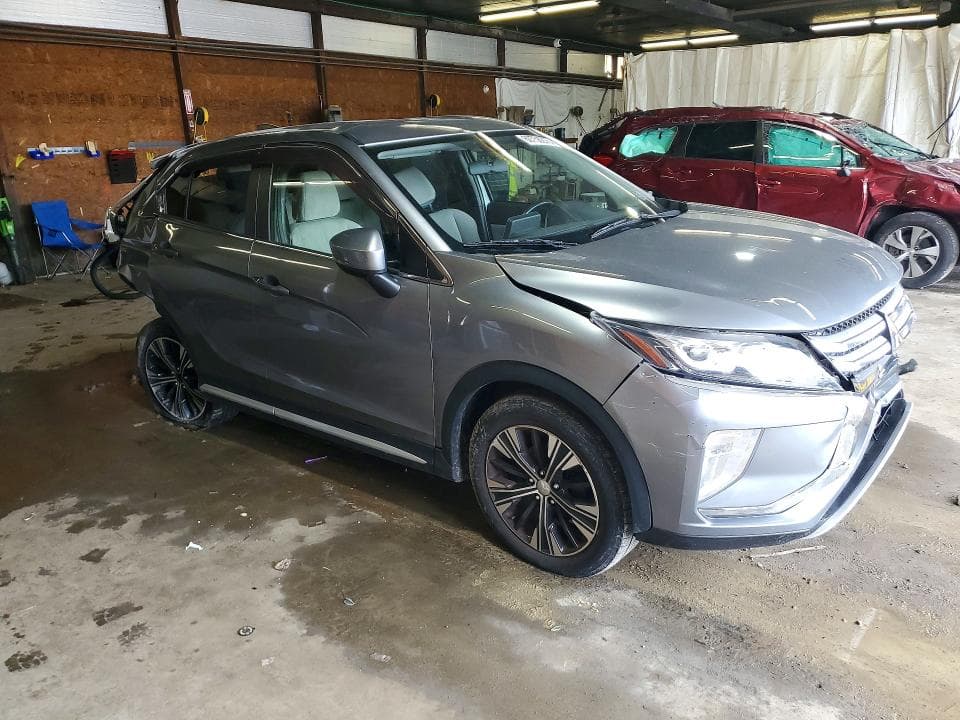 2018 MITSUBISHI ECLIPSE CROSS SE/SEL 4