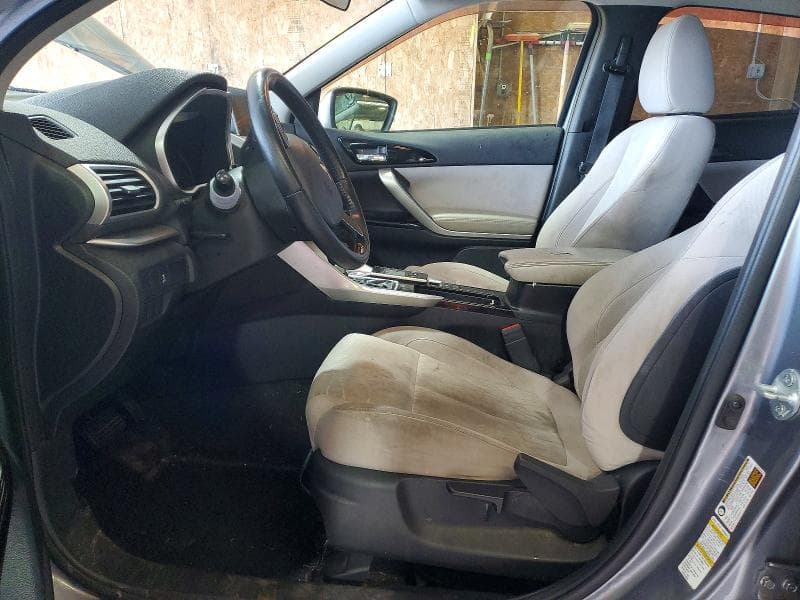 2018 MITSUBISHI ECLIPSE CROSS SE/SEL 7