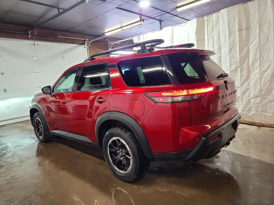 2023 NISSAN PATHFINDER SV 2