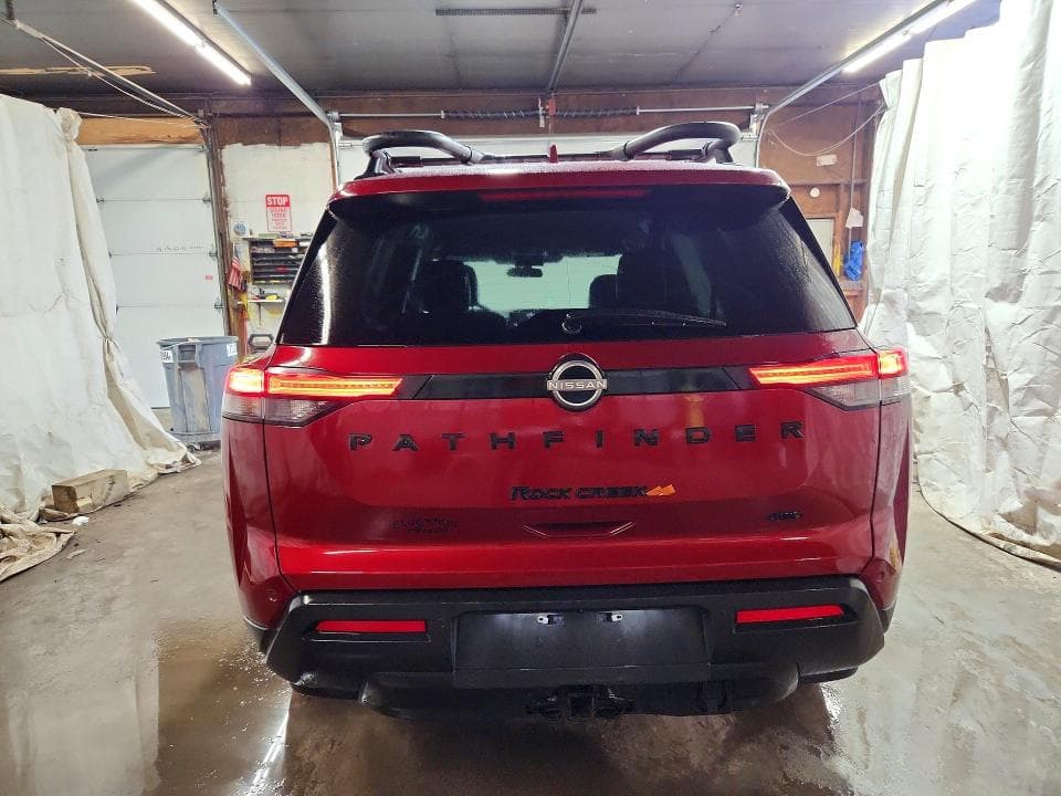 2023 NISSAN PATHFINDER SV 6