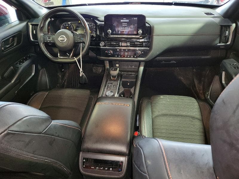 2023 NISSAN PATHFINDER SV 8