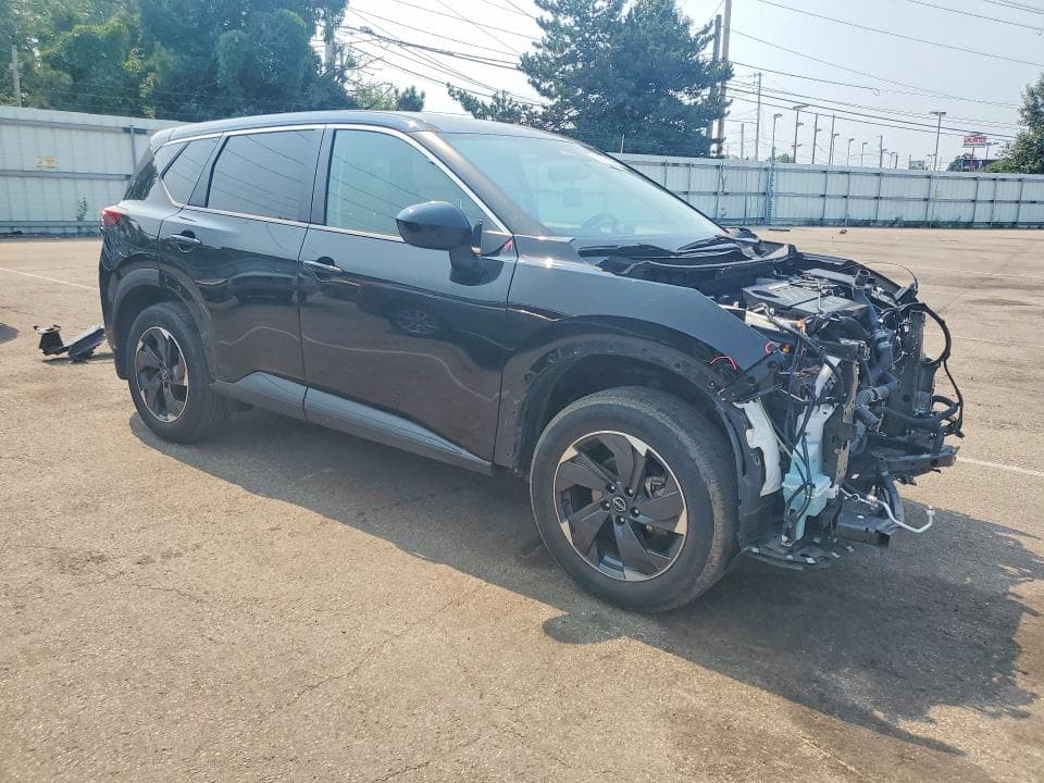 2024 NISSAN ROGUE SV 4