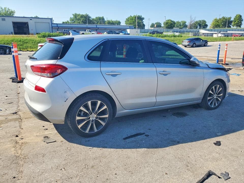 2018 HYUNDAI ELANTRA GT BASE 3